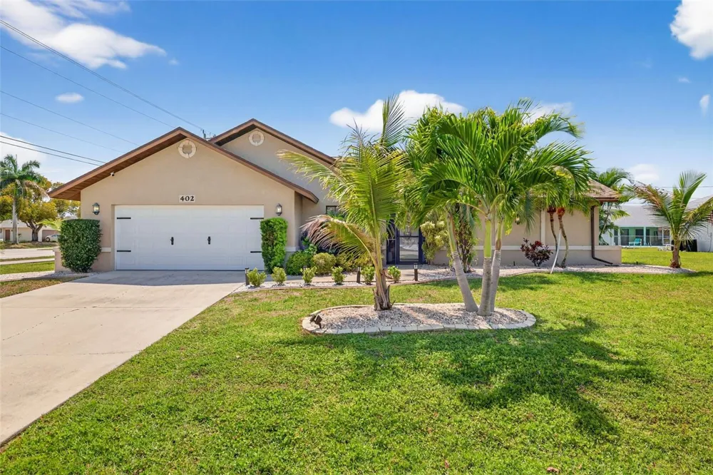 402 SW 37TH LANE Cape Coral, FL 33914