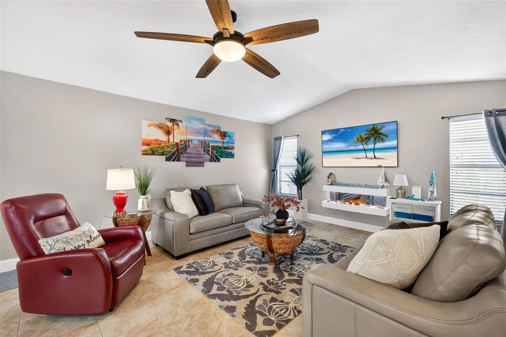 402 SW 37TH LANE Cape Coral, FL 33914