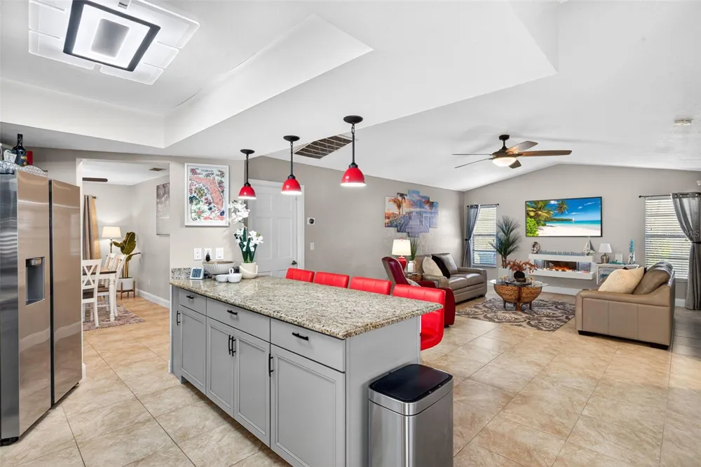 402 SW 37TH LANE Cape Coral, FL 33914
