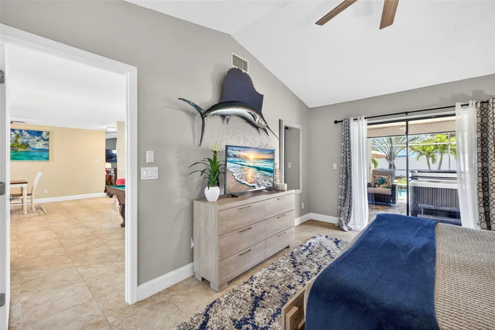 402 SW 37TH LANE Cape Coral, FL 33914