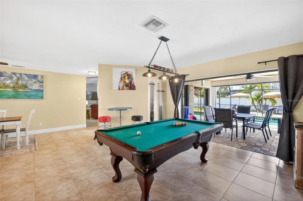 402 SW 37TH LANE Cape Coral, FL 33914