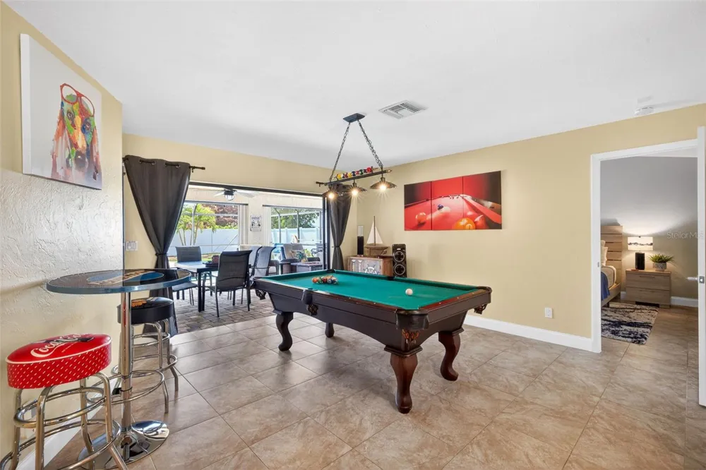 402 SW 37TH LANE Cape Coral, FL 33914