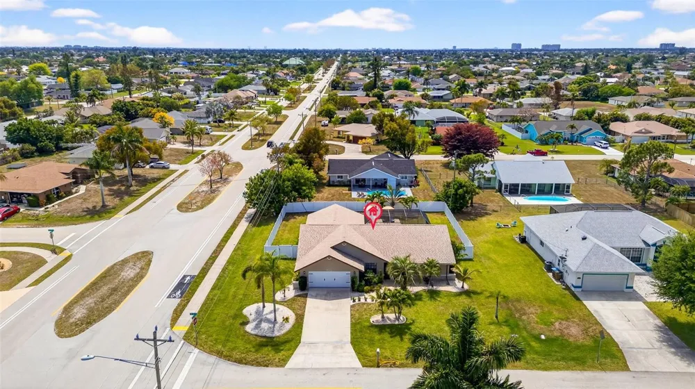 402 SW 37TH LANE Cape Coral, FL 33914