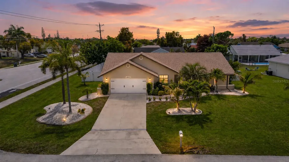 402 SW 37TH LANE Cape Coral, FL 33914