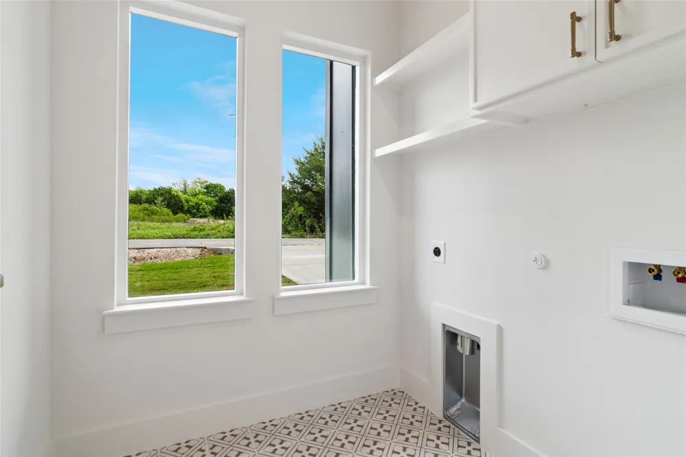 111 Lakeshore Lane Glenn Heights, TX 75154