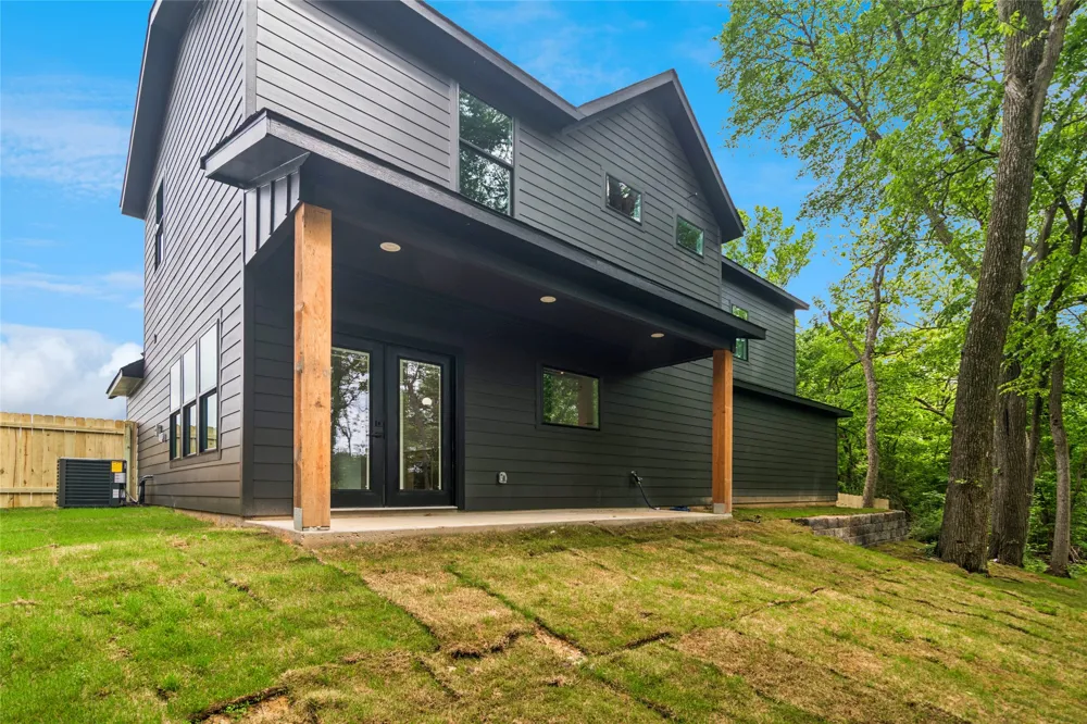 111 Lakeshore Lane Glenn Heights, TX 75154