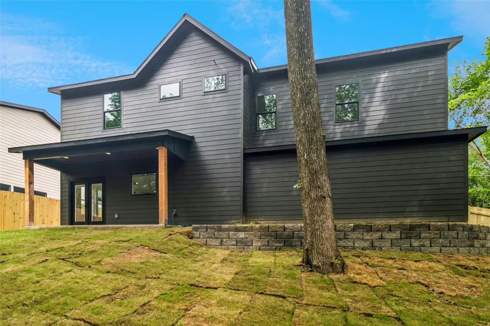 111 Lakeshore Lane Glenn Heights, TX 75154