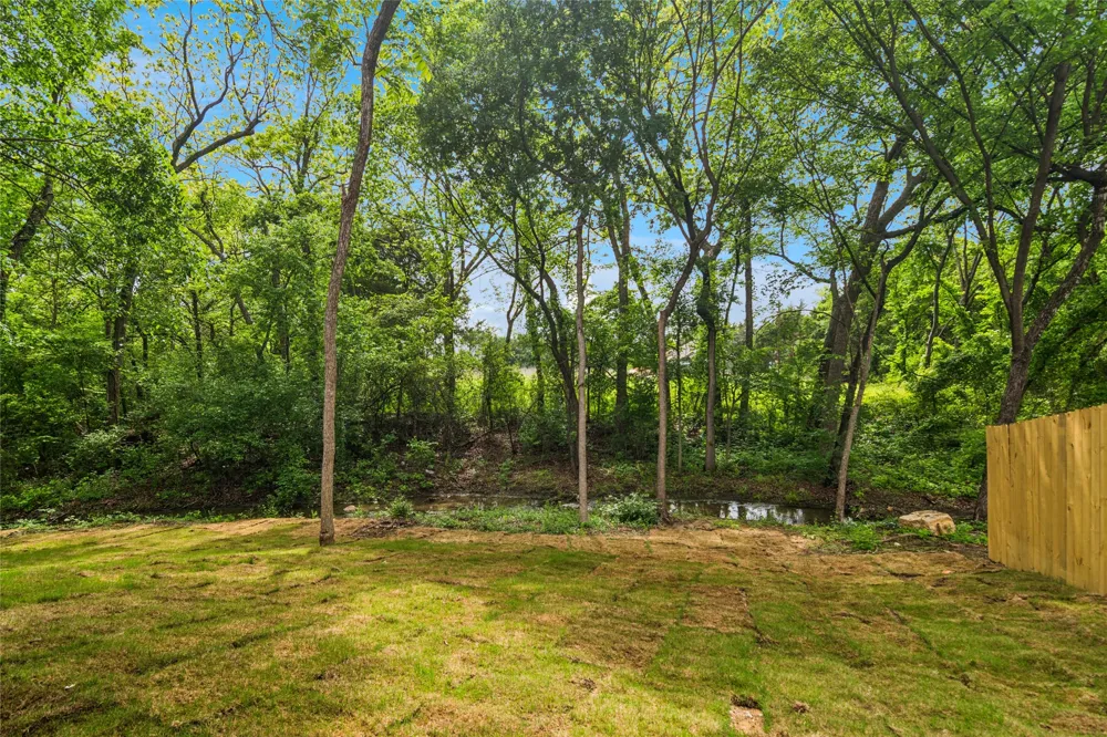 111 Lakeshore Lane Glenn Heights, TX 75154