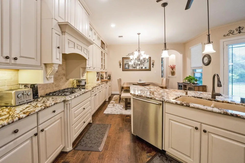1026 Pleasant Pines Lane Pinehurst, TX 77362
