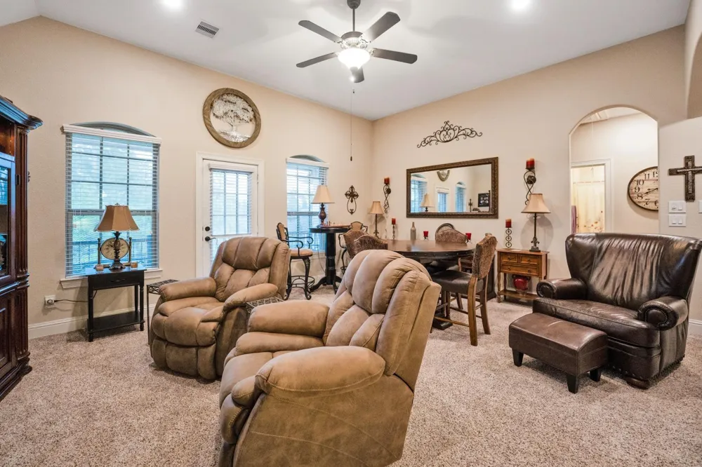 1026 Pleasant Pines Lane Pinehurst, TX 77362