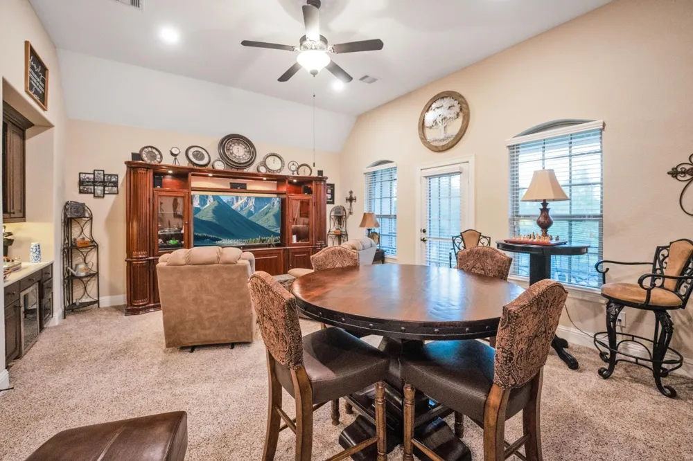 1026 Pleasant Pines Lane Pinehurst, TX 77362
