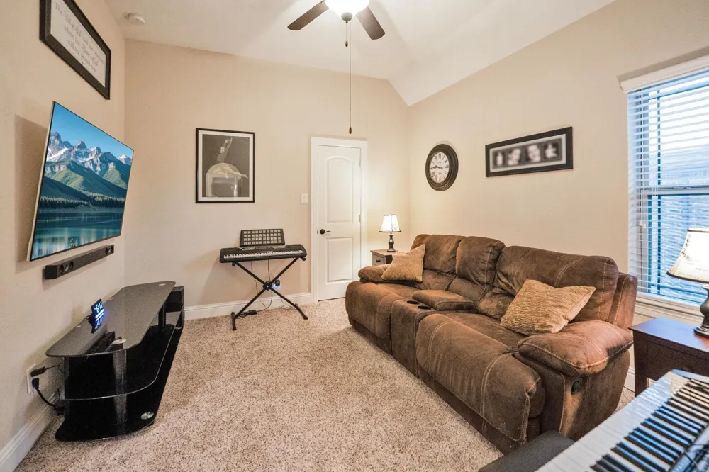 1026 Pleasant Pines Lane Pinehurst, TX 77362