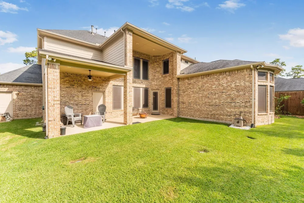 1026 Pleasant Pines Lane Pinehurst, TX 77362
