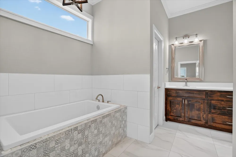 114 Esther Court Millsap, TX 76066