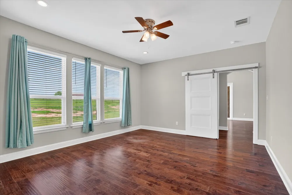 114 Esther Court Millsap, TX 76066