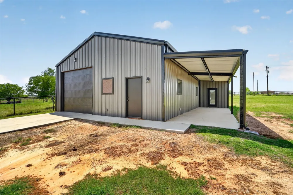 114 Esther Court Millsap, TX 76066