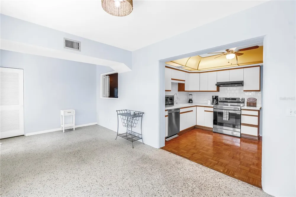 4143 56TH STREET #1006 Kenneth City, FL 33709