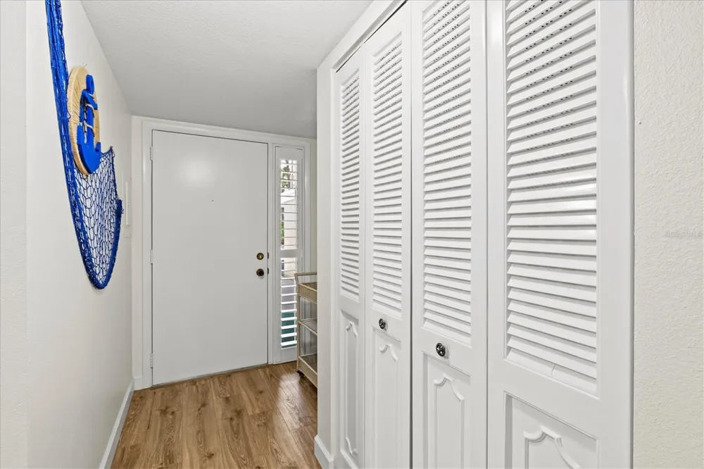 404 PINEBROOK CRESCENT #4 Venice, FL 34285