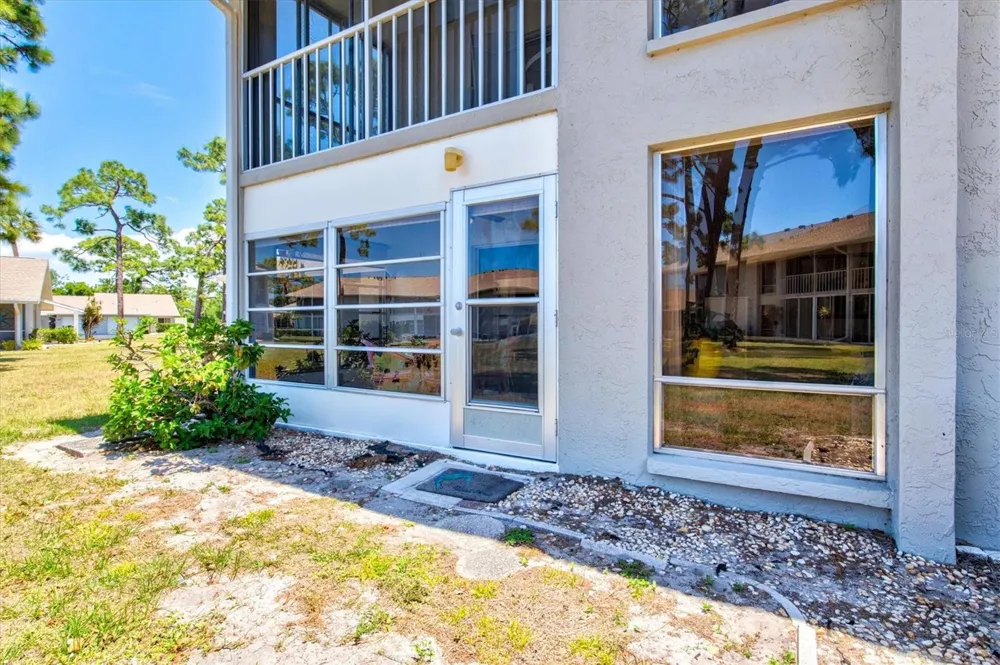 404 PINEBROOK CRESCENT #4 Venice, FL 34285
