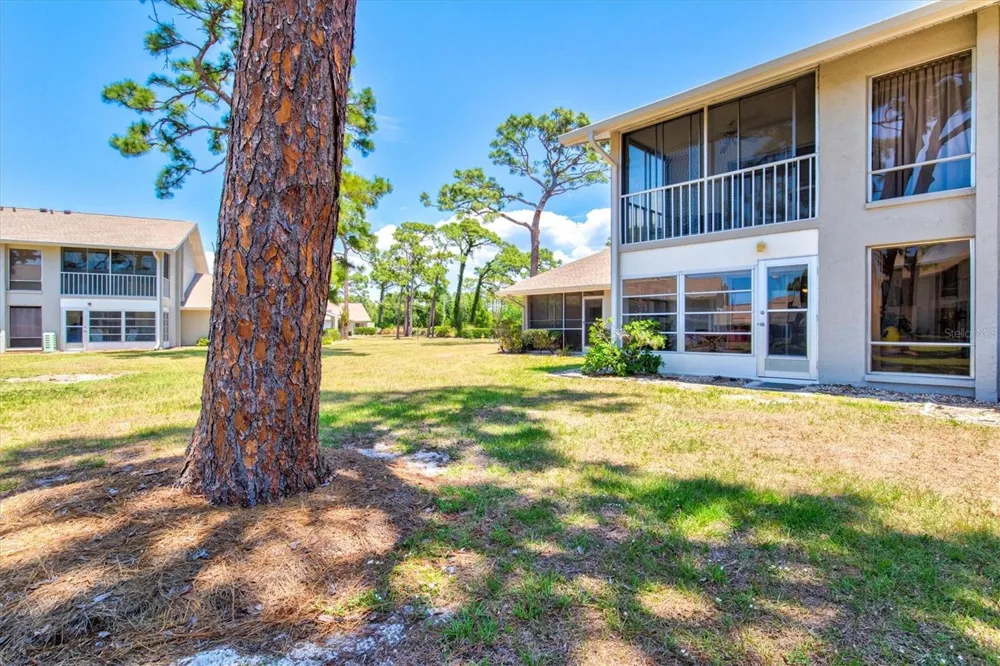 404 PINEBROOK CRESCENT #4 Venice, FL 34285