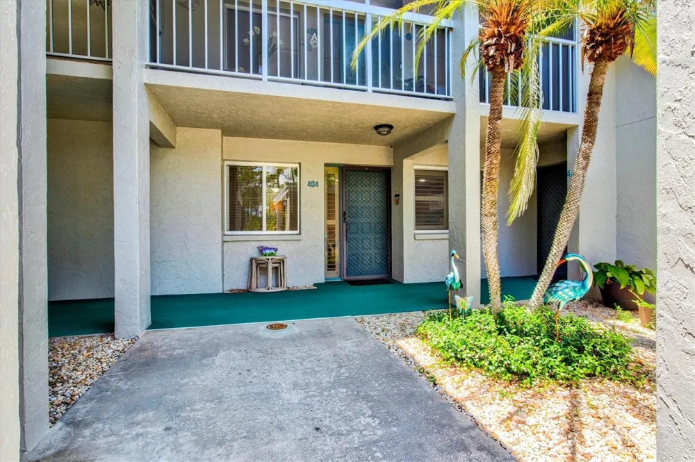 404 PINEBROOK CRESCENT #4 Venice, FL 34285