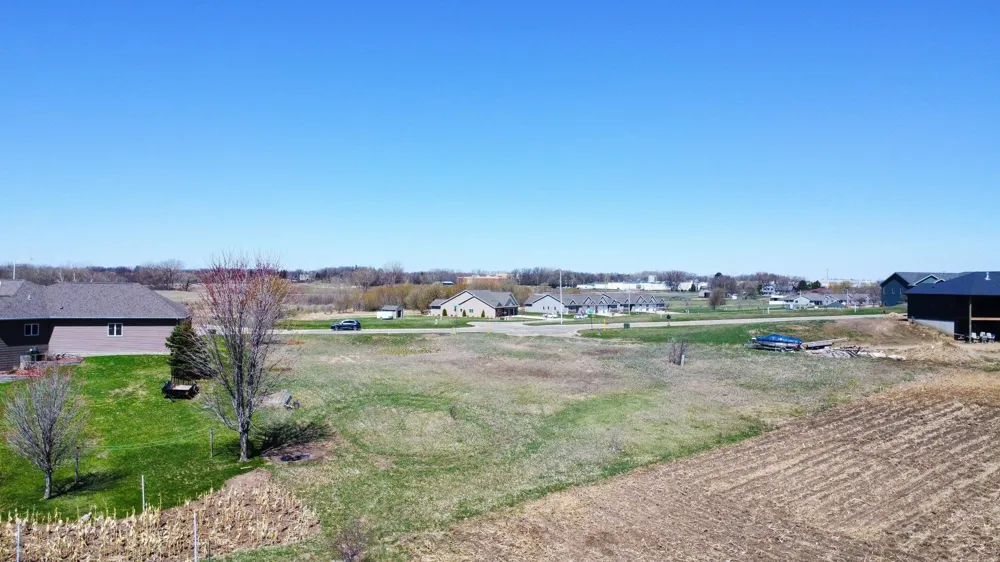 1738 Tiger Ridge Court Albert Lea, MN 56007