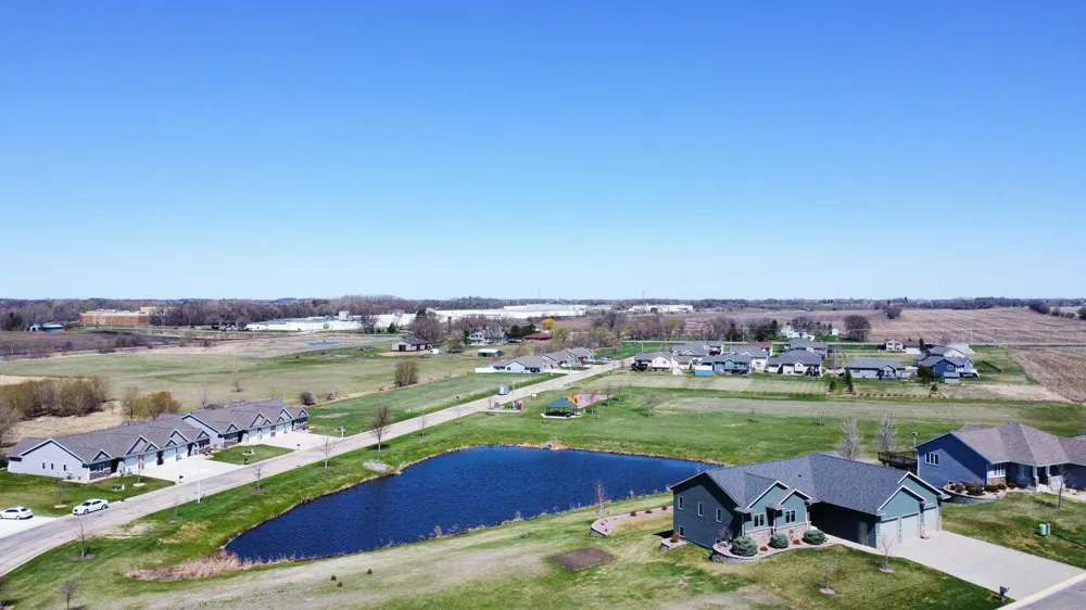 1738 Tiger Ridge Court Albert Lea, MN 56007