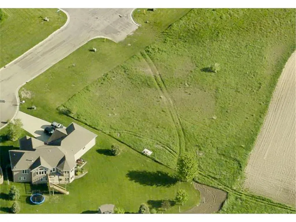 1738 Tiger Ridge Court Albert Lea, MN 56007