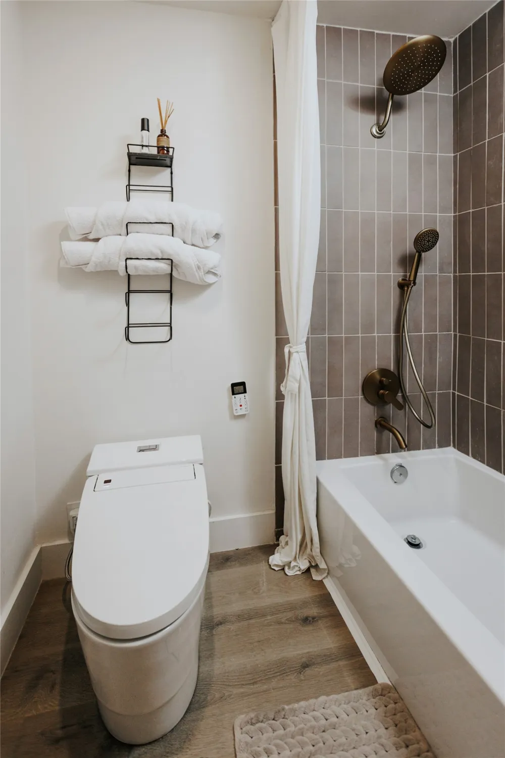 11210 Hidden Bluff Drive Austin, TX 78754