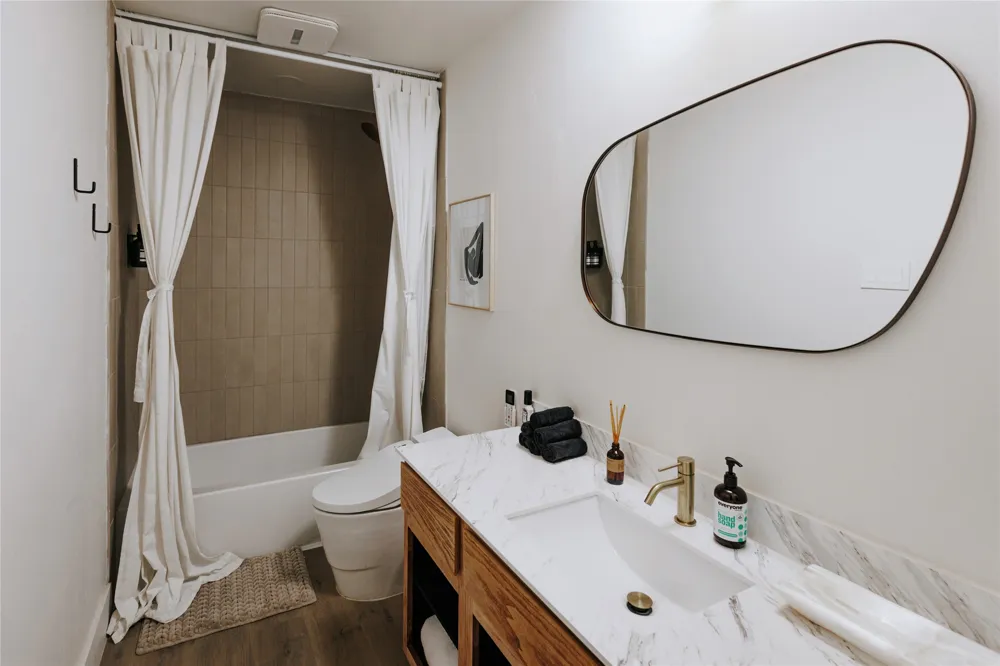 11210 Hidden Bluff Drive Austin, TX 78754