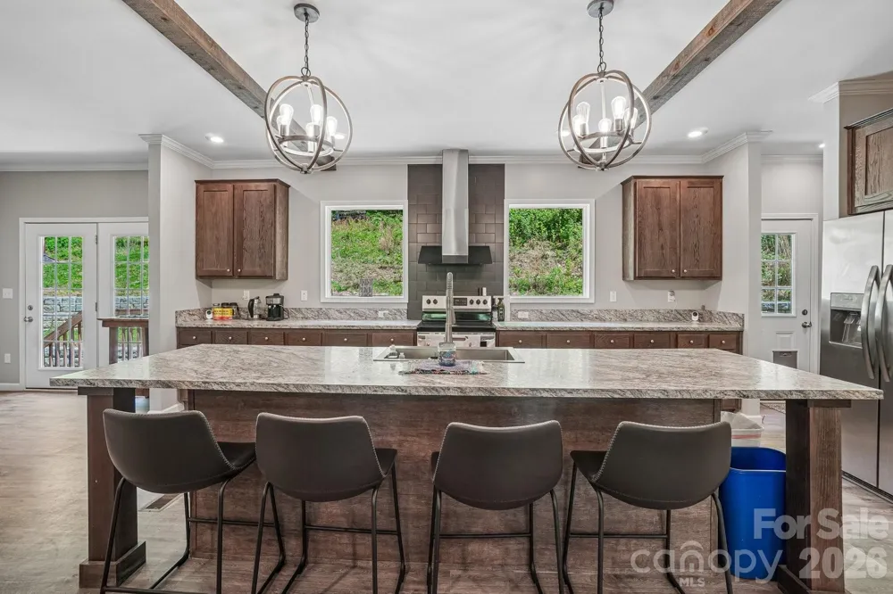 590 Willow Lane Marshall, NC 28753