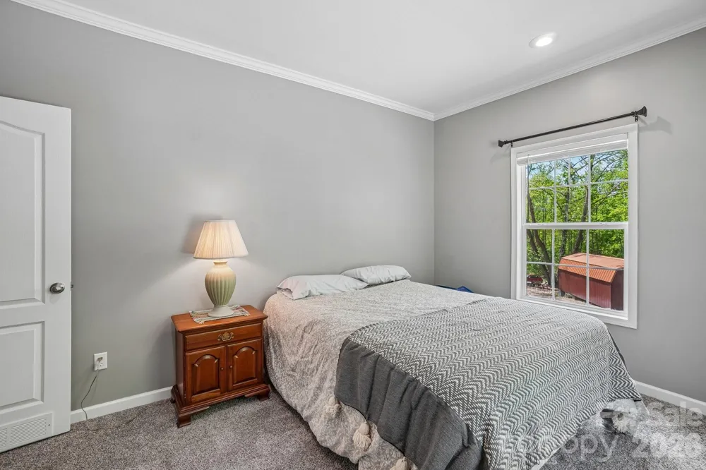 590 Willow Lane Marshall, NC 28753