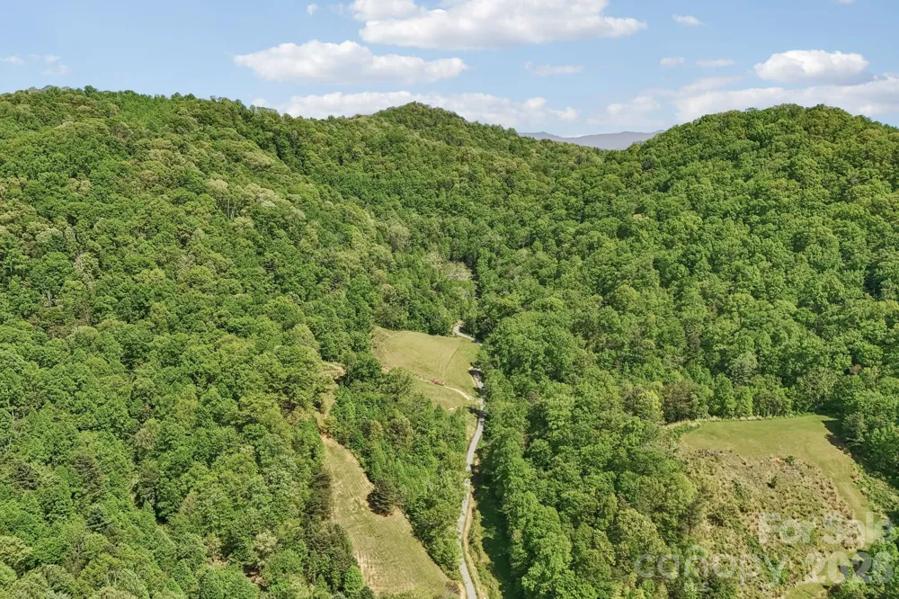 590 Willow Lane Marshall, NC 28753