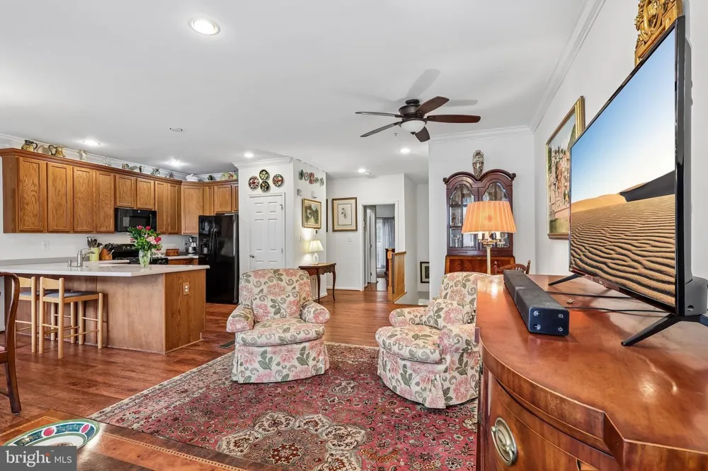 340 LISA WAY Riverton, NJ 08077