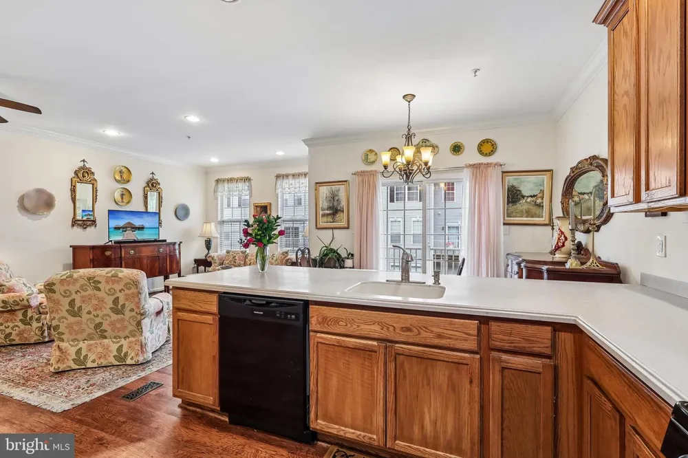 340 LISA WAY Riverton, NJ 08077