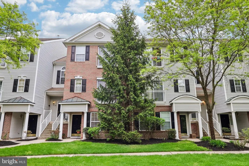 340 LISA WAY Riverton, NJ 08077