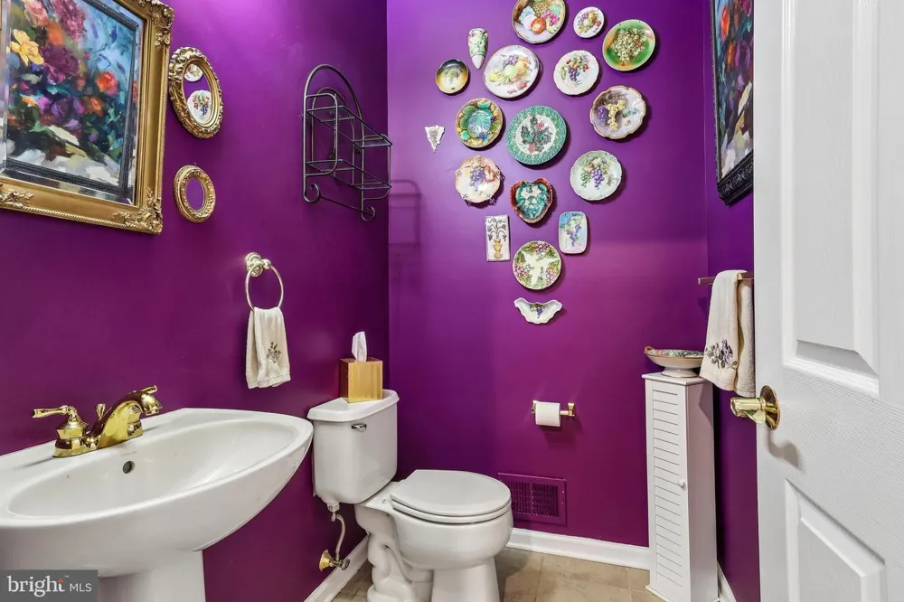 340 LISA WAY Riverton, NJ 08077