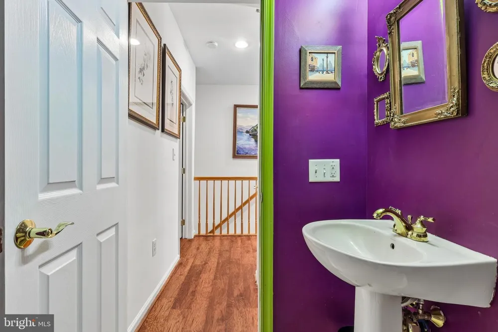 340 LISA WAY Riverton, NJ 08077