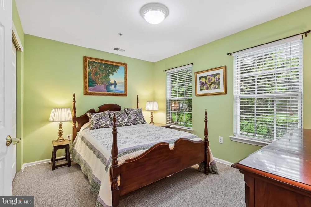 340 LISA WAY Riverton, NJ 08077