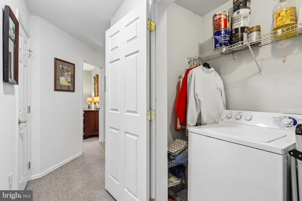 340 LISA WAY Riverton, NJ 08077