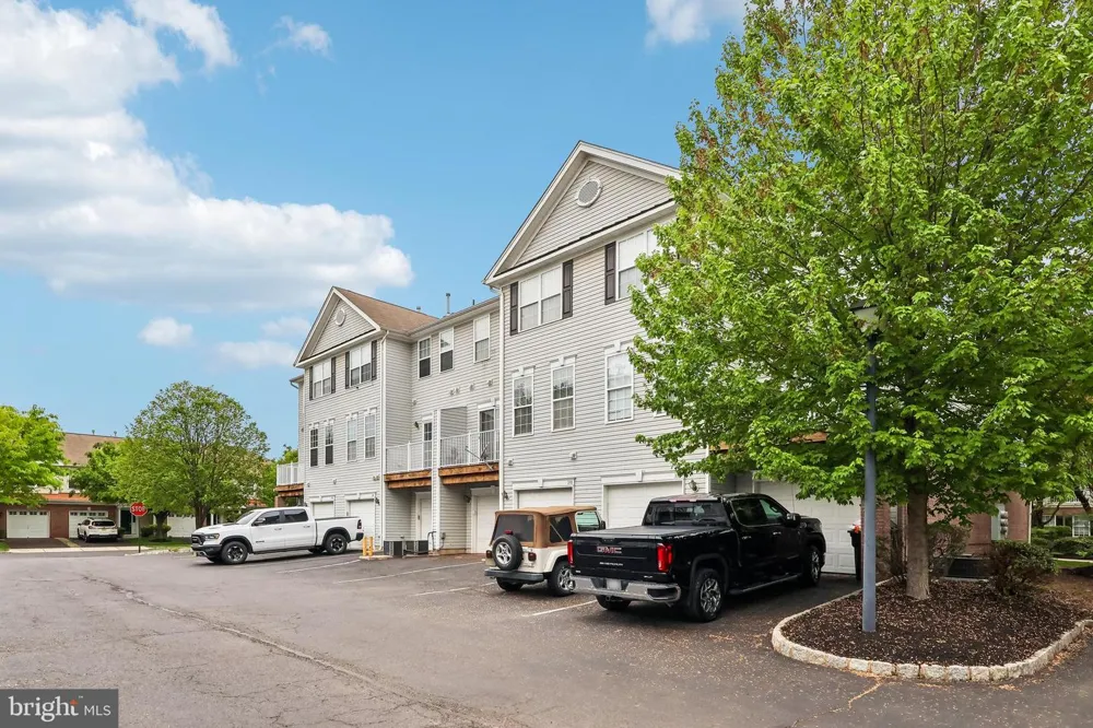340 LISA WAY Riverton, NJ 08077