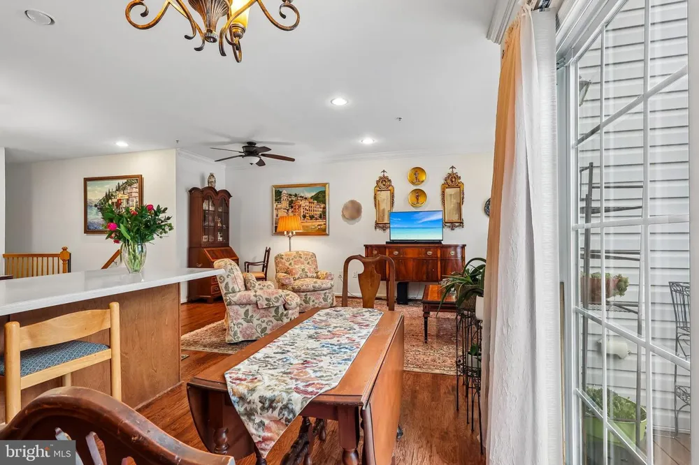 340 LISA WAY Riverton, NJ 08077