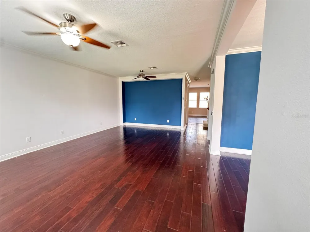 5335 FACTORS WALK DRIVE Sanford, FL 32771