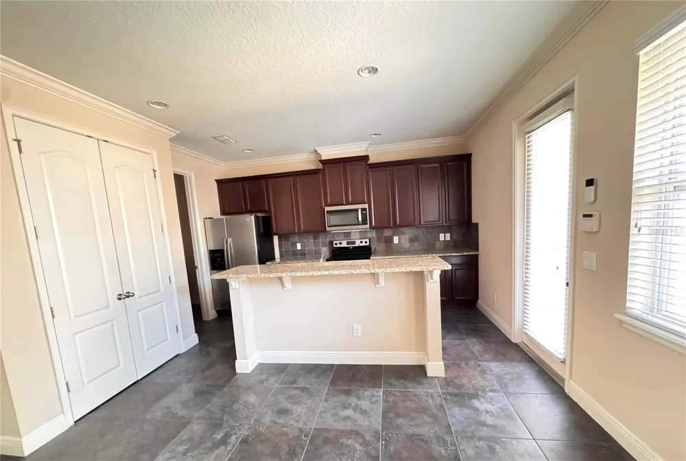 5335 FACTORS WALK DRIVE Sanford, FL 32771