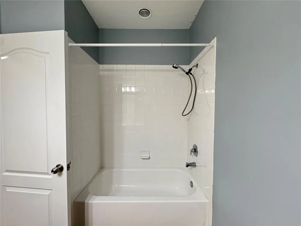 5335 FACTORS WALK DRIVE Sanford, FL 32771