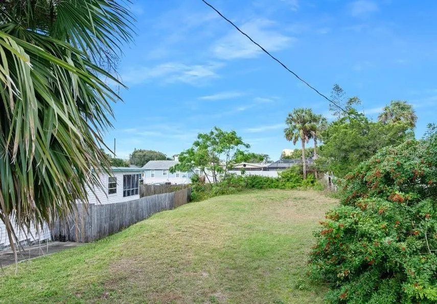 339 MANHATTAN AVENUE Daytona Beach, FL 32118