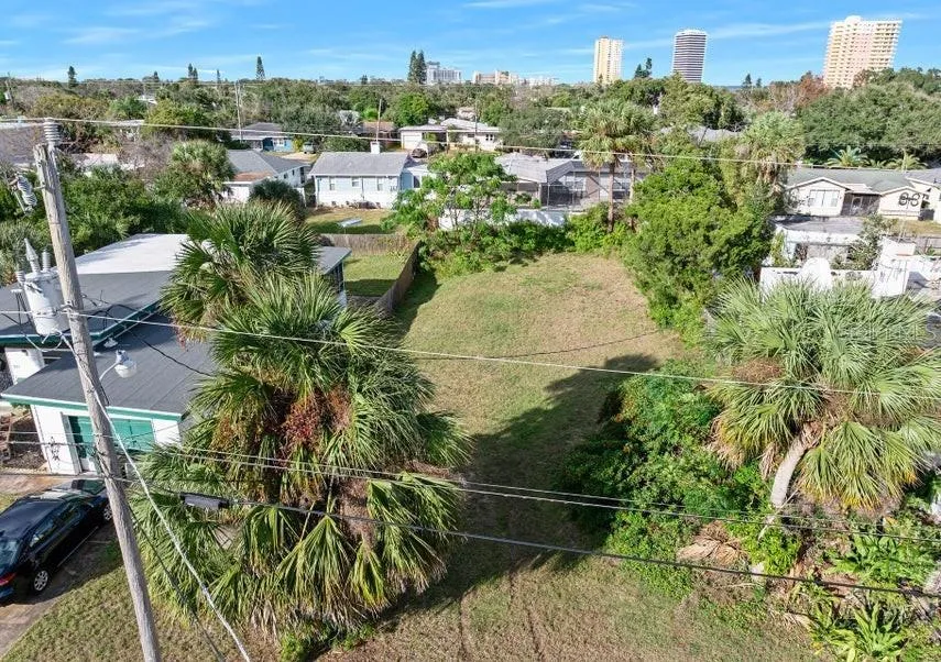 339 MANHATTAN AVENUE Daytona Beach, FL 32118
