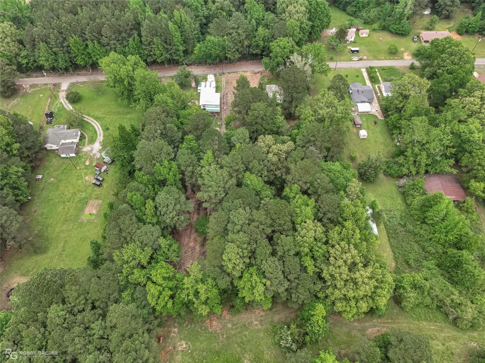 143 New Bethel Booker Road Benton, LA 71006