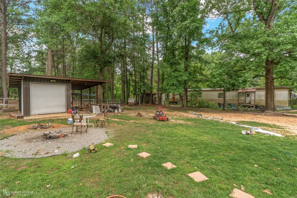 143 New Bethel Booker Road Benton, LA 71006