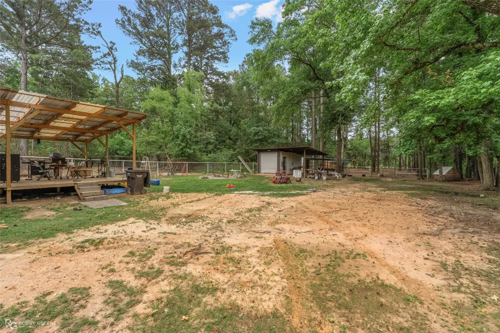 143 New Bethel Booker Road Benton, LA 71006